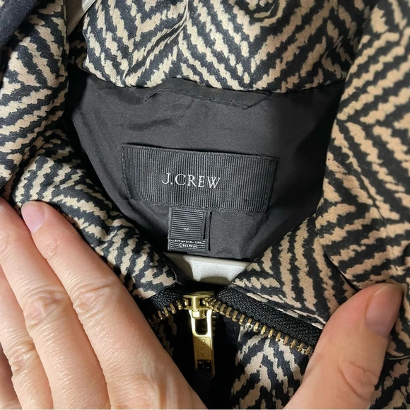 J. Crew Excursion Quilted Down Fill Vest in Herringbone Size Medium - Picture 6 of 9